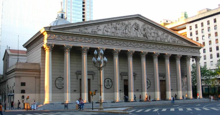 Catedral Metropolitana de Buenos Aires: Historia, Arquitectura y Lugares de Interés